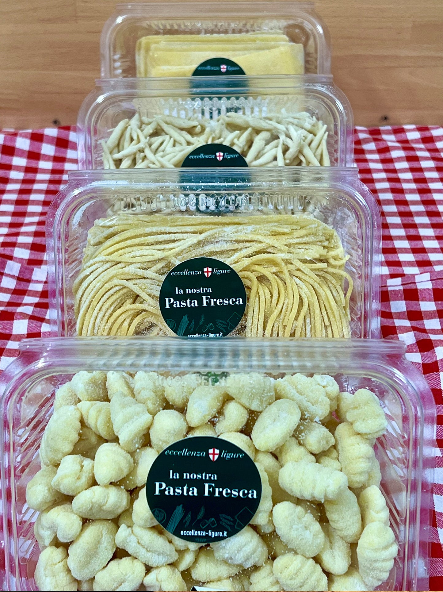 La Pasta Fresca - Trofie, Gnocchi, Mandilli e Taglierini - Imballo e spedizione nazionale Inclusa!